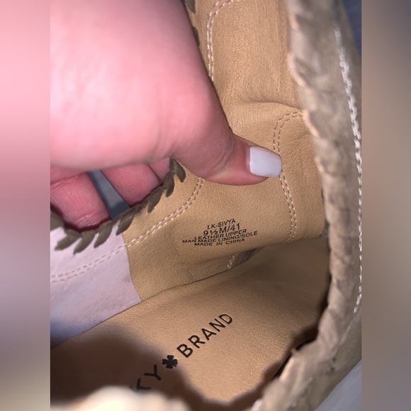 Lucky Brand Women’s Olive Bootie Heels (size 9.5) - Picture 2 of 6